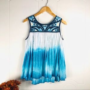 Chelsea & Violet Blue Ombré White Top (w)